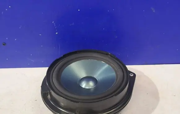 Mercedes-Benz E C207 W207 Front door speaker A2078200502