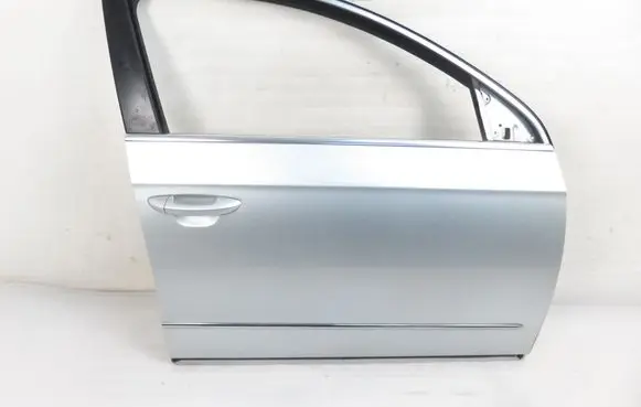 Volkswagen PASSAT B6 Front door
