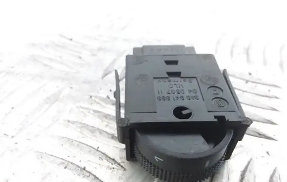Volkswagen Sharan Headlight level height control switch 3A0941333 04050711