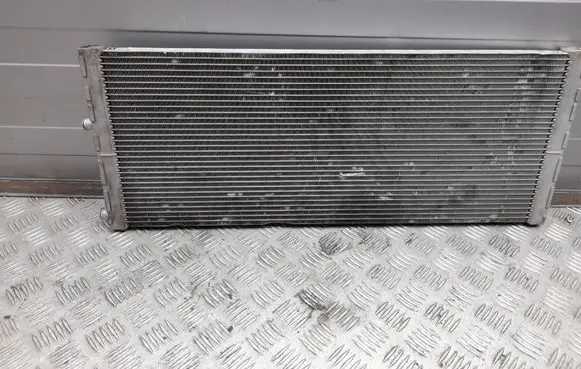 BMW 7 F01 F02 F03 F04 Coolant radiator 7576827 757682702