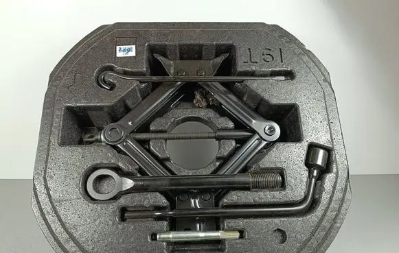 Genesis GV70 Lift Jack 