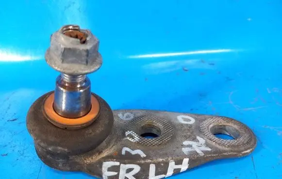 Mini One - Cooper R57 Rear wheel hub spindle/knuckle 31126772303