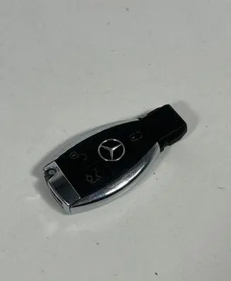 Mercedes-Benz GLC C253 Ignition key/card 