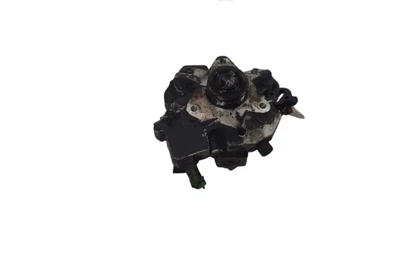 Volvo V70 Fuel injection high pressure pump 0445010111 8692521