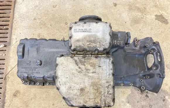Mercedes-Benz E W124 Oil sump A1243310005 1243310005 A1243350506