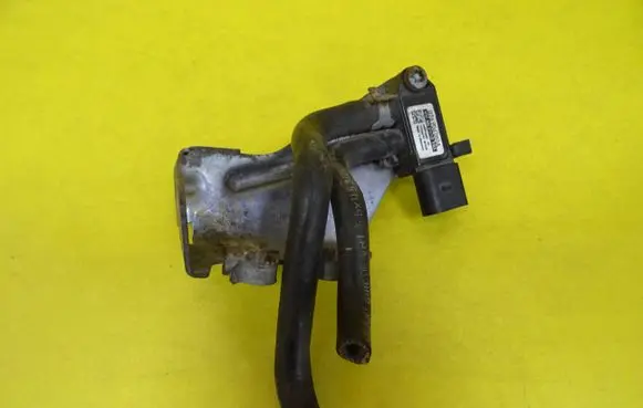 Audi A4 S4 B7 8E 8H Air pressure sensor 076906051A
