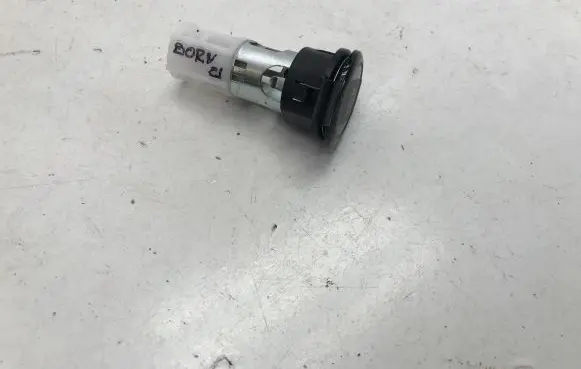 Cupra Born Cigarette lighter front 