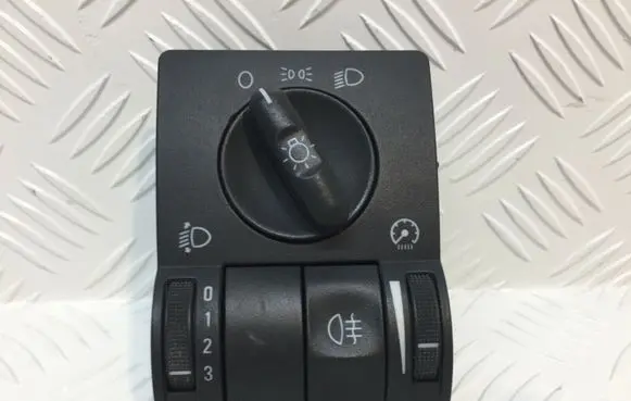 Opel Combo C Light switch 9116614