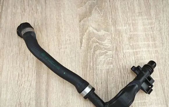 BMW X4 G02 Engine coolant pipe/hose 8472307