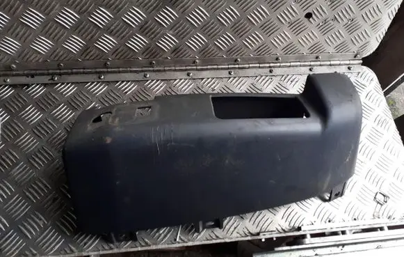 Rear bumper corner part panel trim