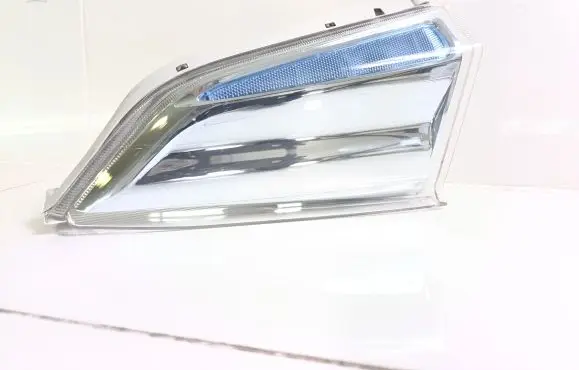 Nissan Leaf I (ZE0) Headlight/headlamp