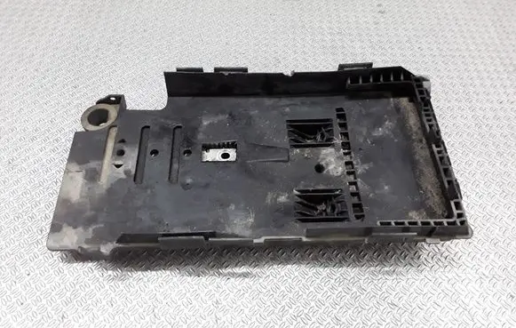 Ford Mondeo MK IV Battery tray 6G9110723A
