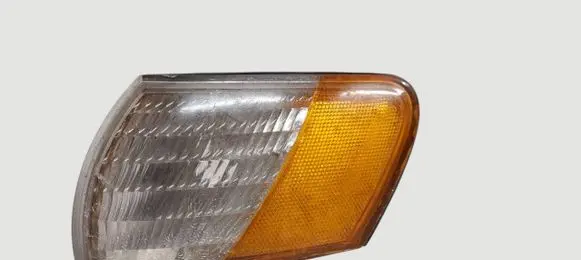 Ford Taurus Front indicator light 44-ZH-820 F2DB-15A429-AA