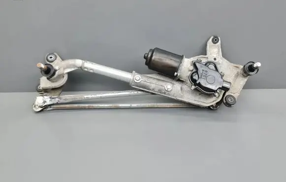 Honda Accord Front wiper linkage and motor WM07B