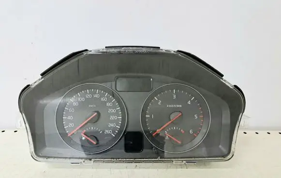 Volvo V50 Speedometer (instrument cluster) 31254776