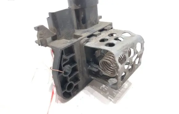 Peugeot Partner III Fan control module 9829220580