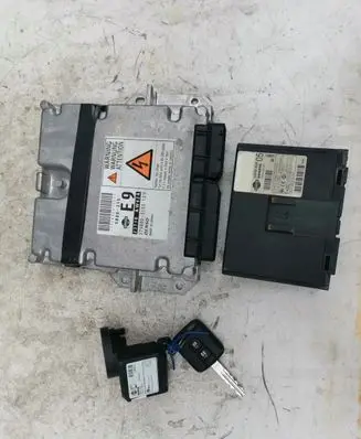 Nissan Primera Immobilizer control unit/module 2758003153