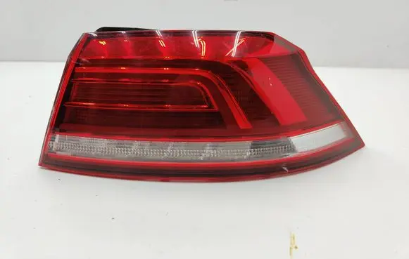 Volkswagen PASSAT B8 Rear/tail lights 3G5945096A