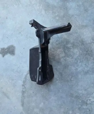 BMW 4 F32 F33 Front bumper mounting bracket 7301713