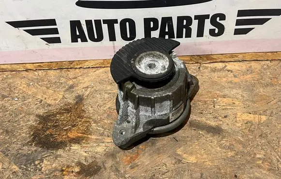 Mercedes-Benz E C207 W207 Engine mount vacuum valve A2072400117