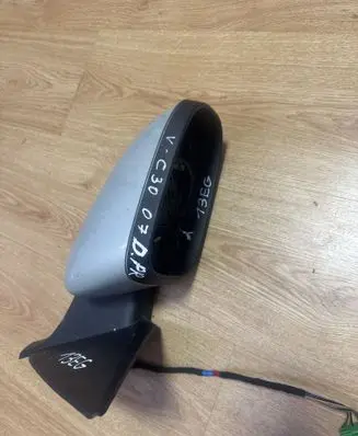 Volvo C30 Front door electric wing mirror 3303028
