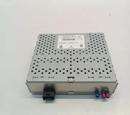 Mercedes-Benz C W205 HiFi Audio sound control unit A2229001408 A2229046200