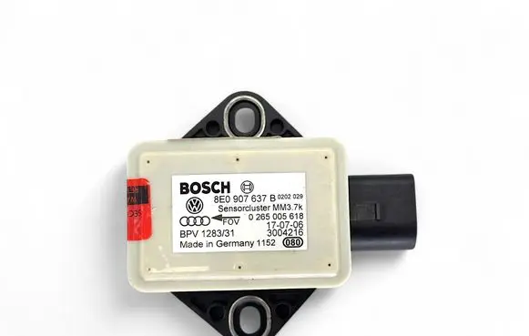 Audi A6 S6 C6 4F ESP acceleration yaw rate sensor 8E0907637B 0265005618
