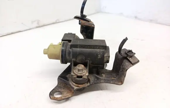 Opel Astra H Turbo solenoid valve 70308500 8981056561 09T258
