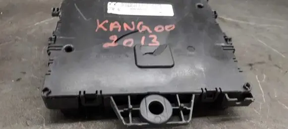Renault Kangoo II Comfort/convenience module 8201077402