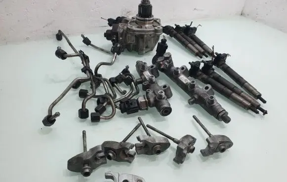 Volkswagen Touareg II Fuel injection system set 059130755CB 059130090CN