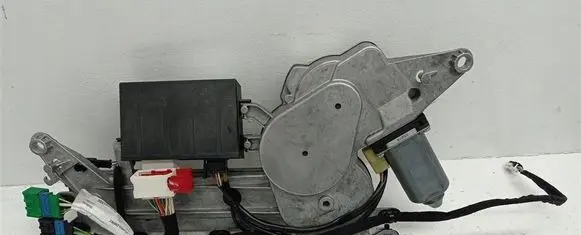 Citroen C5 Front door soft close latching motor (coupe) 