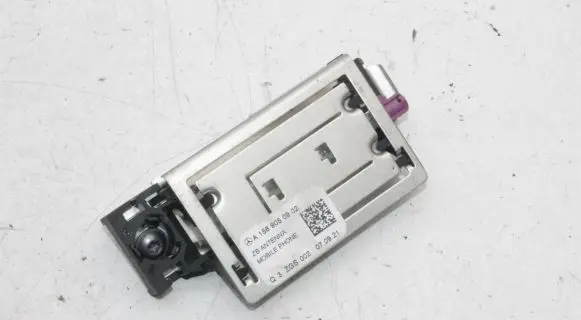 Mercedes-Benz EQA Aerial antenna amplifier A1569050902