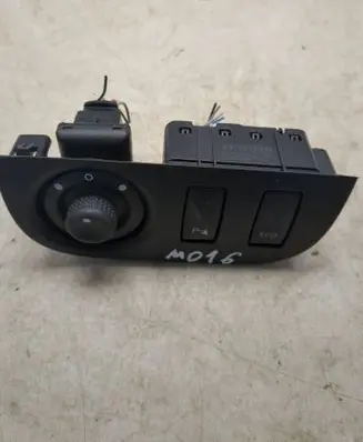 Dacia Sandero II Wing mirror switch 684937535R 684934791R