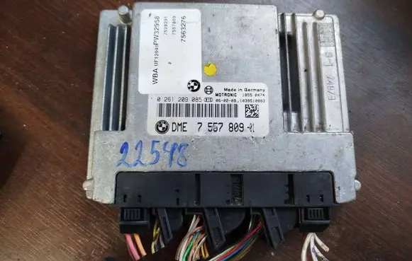 BMW 3 E90 E91 Engine control unit/module 7557809 0261209085