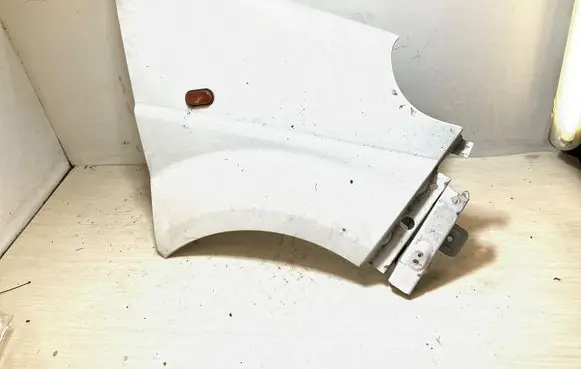 Renault Trafic II (X83) Fender
