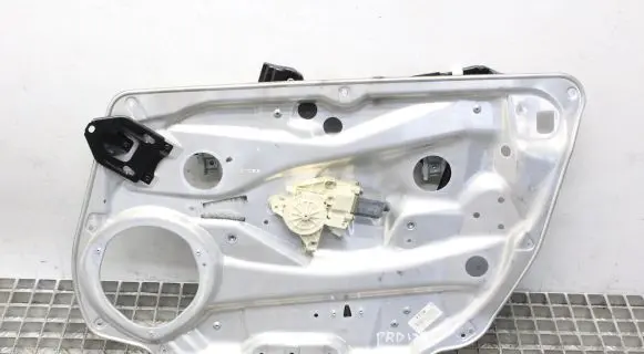 Mercedes-Benz C W204 Front door window regulator with motor 963758