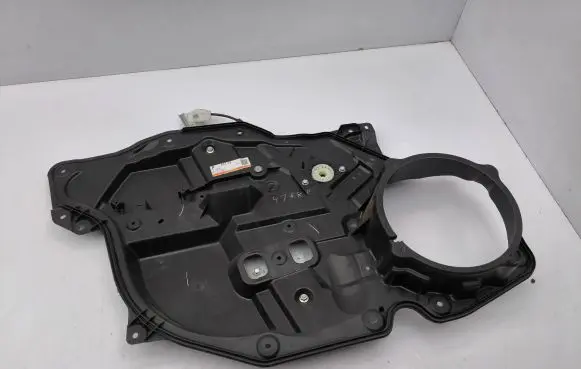 Front window lifting mechanism without motor