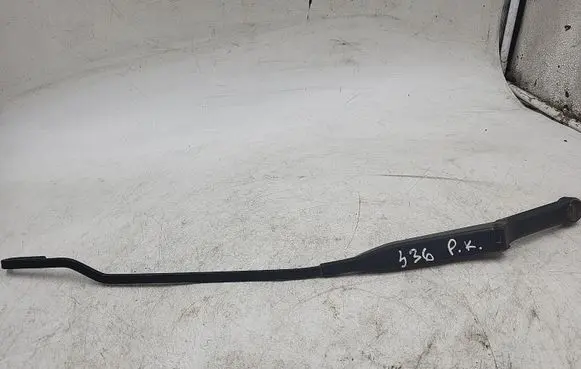 Audi A4 S4 B5 8D Front wiper blade arm 