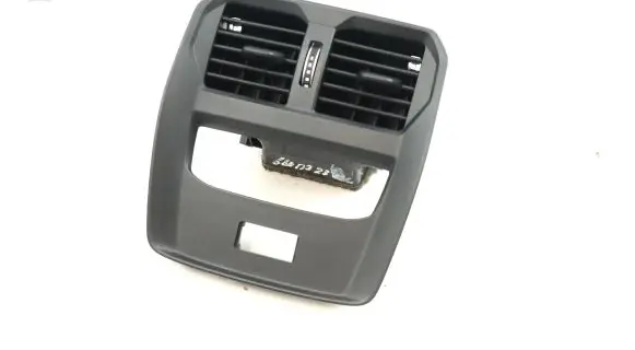 Rear air vent grill