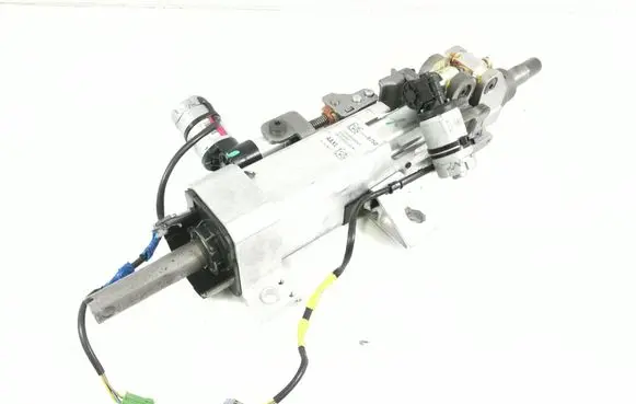Steering wheel axle set