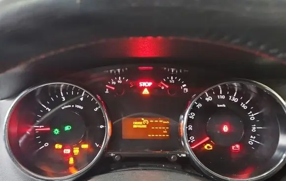 Peugeot 5008 Speedometer (instrument cluster) 9666174880 IMPRK1553078