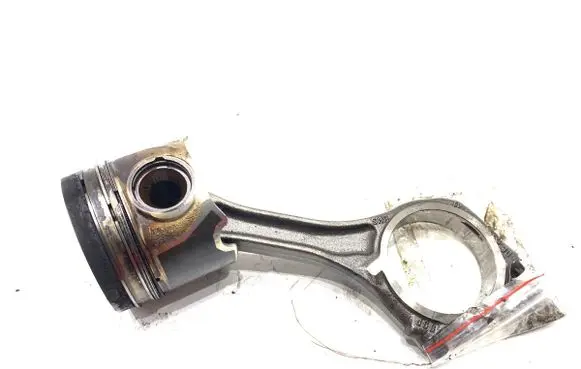 Audi Q8 Piston with connecting rod 59P