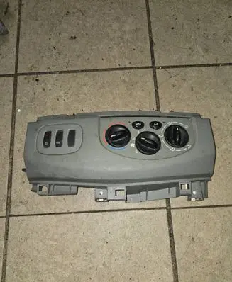 Renault Trafic II (X83) Climate control unit 8200004603 1165788 R6136S440
