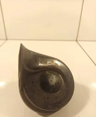 Audi TT Mk1 Horn signal 8N0951223