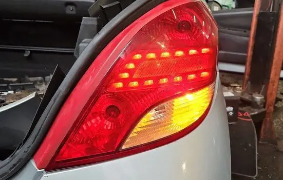Rear/tail lights