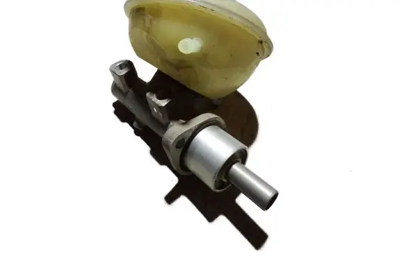 Audi A6 S6 C4 4A Master brake cylinder 8D0611301