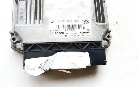 Opel Insignia A Engine control unit/module 0281019088