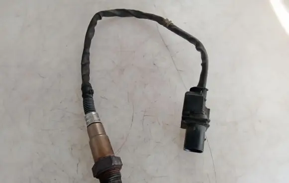 Volkswagen Crafter Lambda probe sensor 1928404687