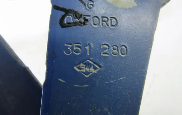 Engine bonnet/hood hinges