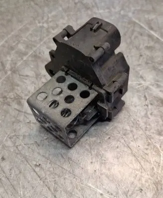 Citroen C4 I Picasso Coolant fan relay 9658508980